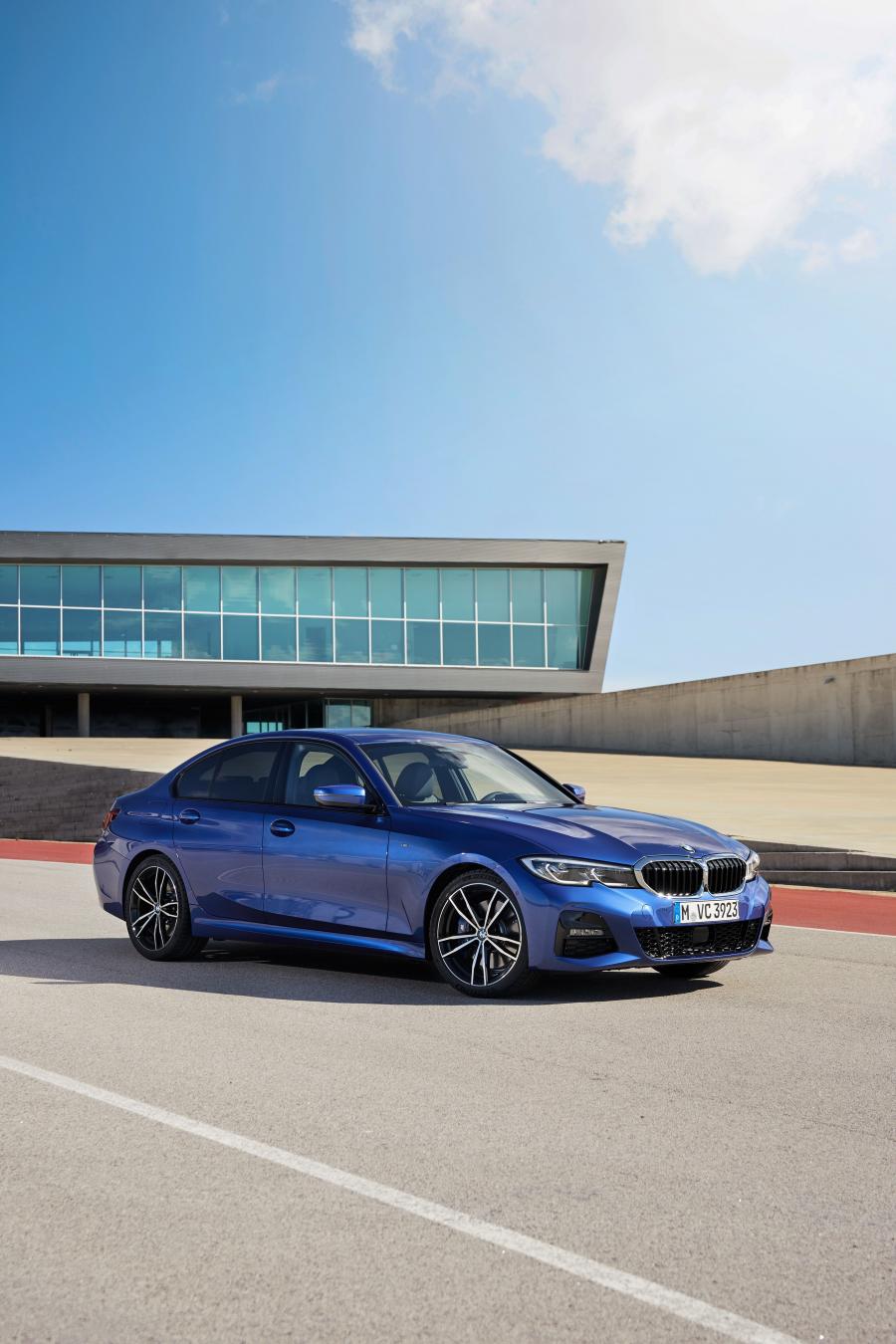  BMW 330i M Sport (G20) 2019 года  (WW) (фото 143 из 284)